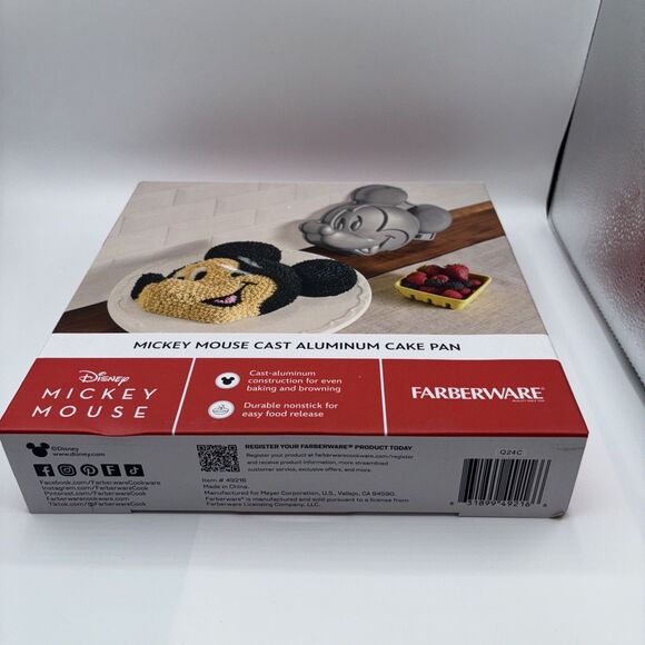 Disney Mickey Mouse 3D Cast Aluminum Cake Pan Non Stick Farberware NIB Party - Picture 4 of 4